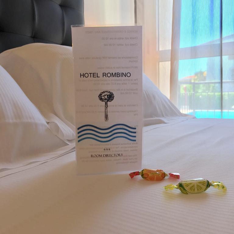 Hotel Rombino フォンテブランダ エクステリア 写真