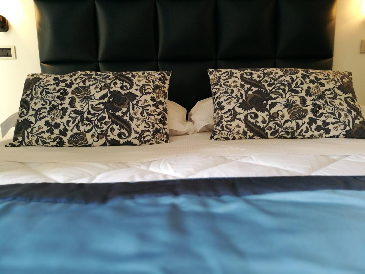 Hotel Rombino フォンテブランダ エクステリア 写真